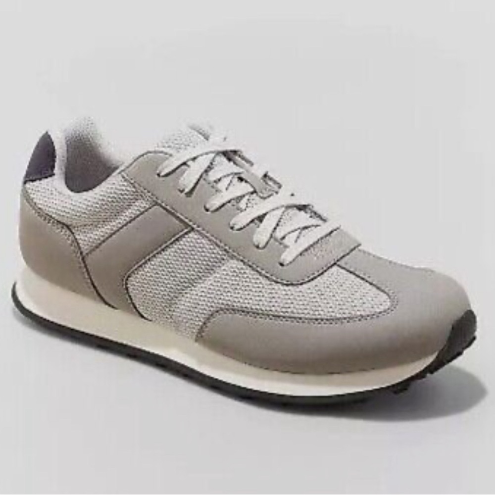 Goodfellow Men’s Memory Foam Chester Retro Sneaker Grey      Size US 7.      NWT
